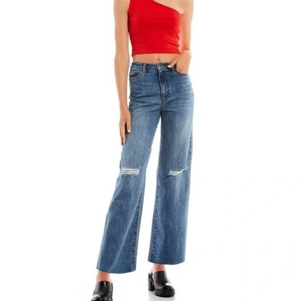 size 15 NWOT GB Gianni Bini wide flare leg distressed jeans